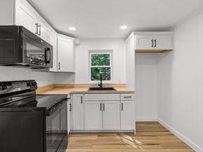 11 Fifth Ave, Lakeville MA 02347