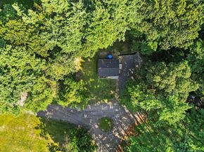 11 Fifth Ave, Lakeville MA 02347