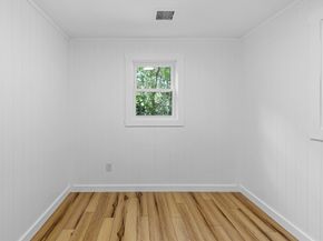 11 Fifth Ave, Lakeville MA 02347