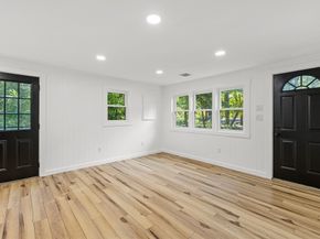 11 Fifth Ave, Lakeville MA 02347