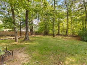 25 Plain St, East Bridgewater MA 02333