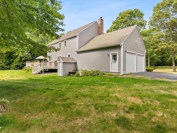 25 Plain St, East Bridgewater MA 02333