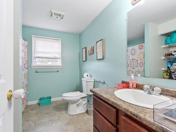103 Brierwood Drive, Fitchburg MA 01420