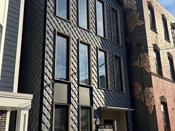 219 Saratoga Street 4, Boston MA 02128
