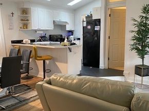 1295 Millbury St B, Worcester MA 01607