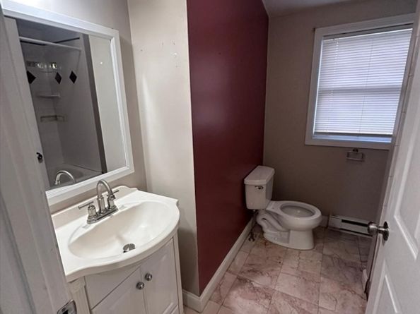 1295 Millbury St B, Worcester MA 01607