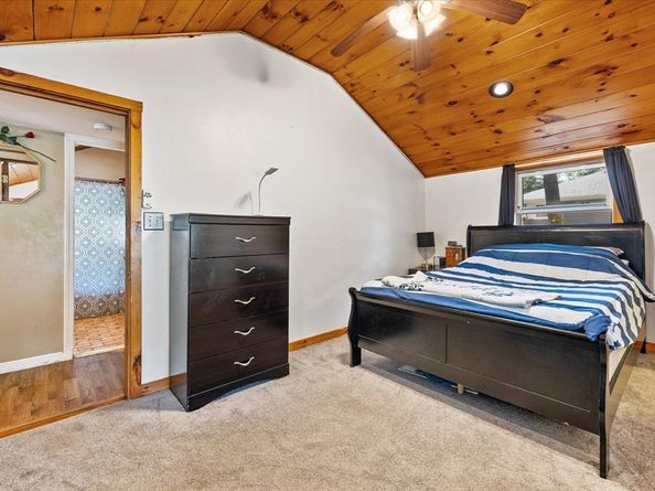 22 Donnelly Rd, Spencer MA 01562