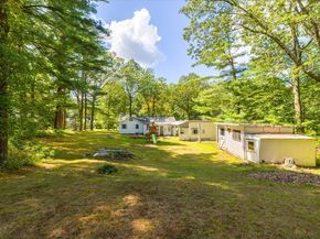 22 Donnelly Rd, Spencer MA 01562