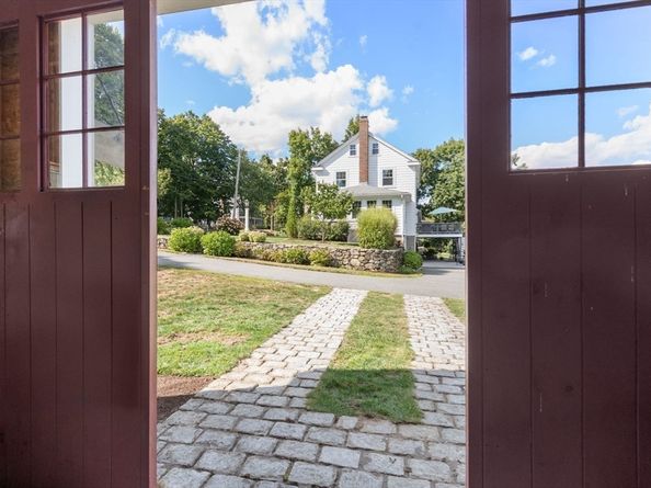 19 Main Street, Dover MA 02030