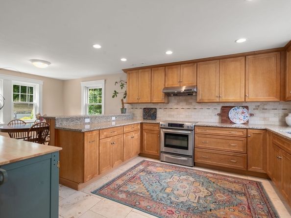 19 Main Street, Dover MA 02030