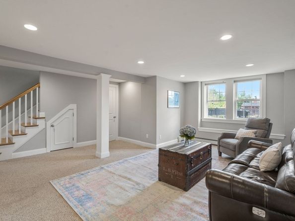 19 Main Street, Dover MA 02030