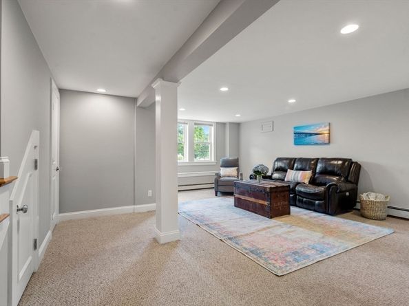 19 Main Street, Dover MA 02030