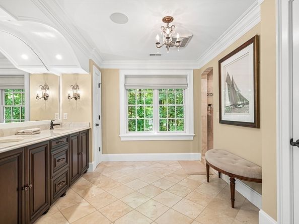 33 Old Concord Road, Lincoln MA 01773