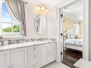 33 Old Concord Road, Lincoln MA 01773
