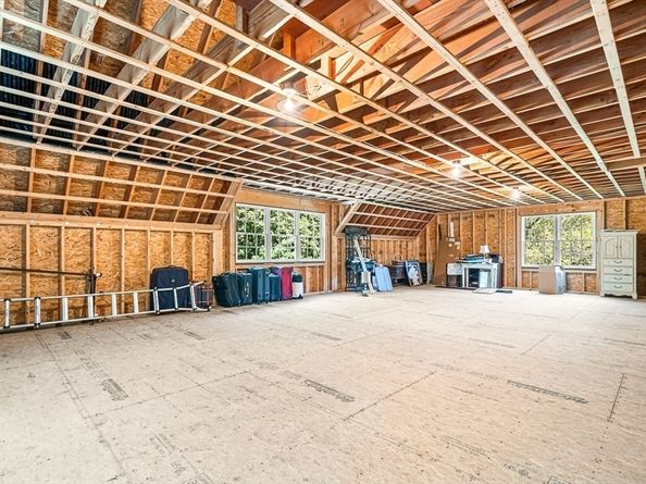 33 Old Concord Road, Lincoln MA 01773