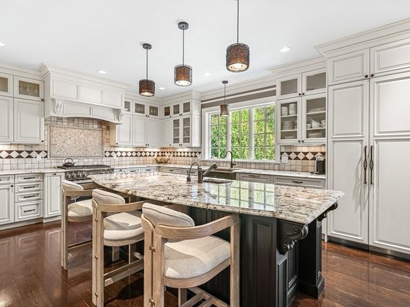 33 Old Concord Road, Lincoln MA 01773