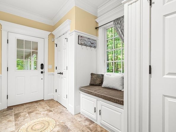 33 Old Concord Road, Lincoln MA 01773