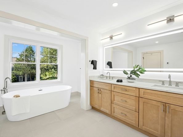 50 School St, Lexington MA 02421