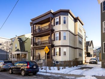 72 Mora Street