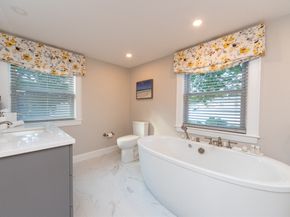 37 Gates Ave, Hudson MA 01749