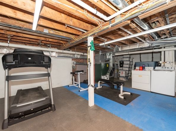 37 Gates Ave, Hudson MA 01749