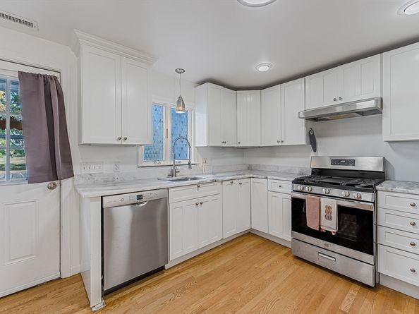 66 Hamilton St 3, Leominster MA 01453