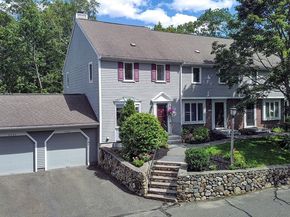 2401 Pheasant Creek Lane 2401, Peabody MA 01960