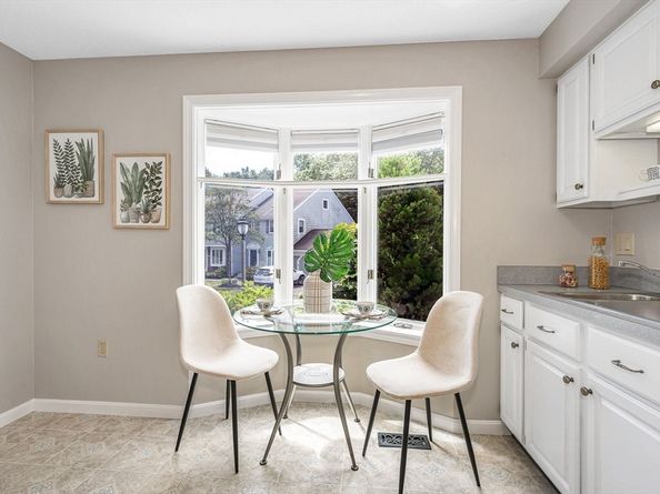 2401 Pheasant Creek Lane 2401, Peabody MA 01960