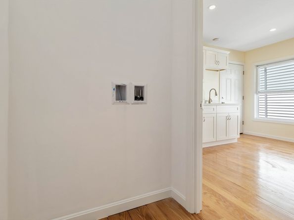 1 Glenwood St 5, Malden MA 02148