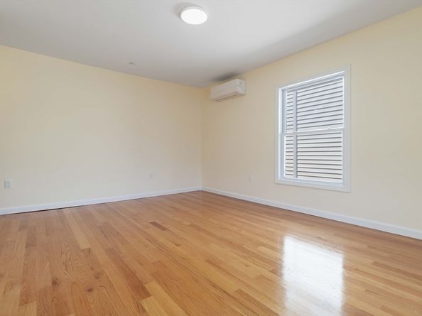 1 Glenwood St 5, Malden MA 02148