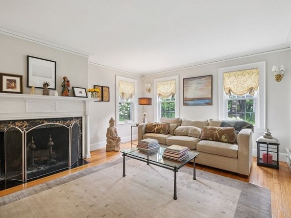 7 Westland St, Worcester MA 01602