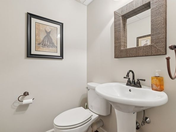 7 Westland St, Worcester MA 01602