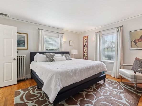 7 Westland St, Worcester MA 01602