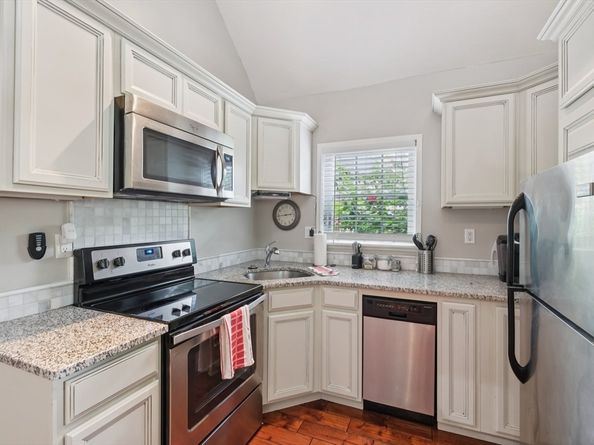 7 Westland St, Worcester MA 01602