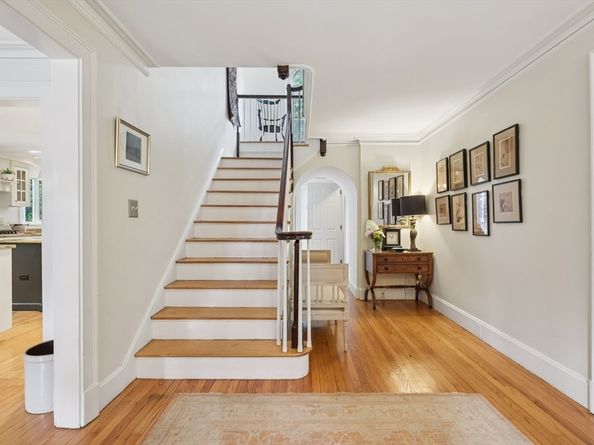 7 Westland St, Worcester MA 01602