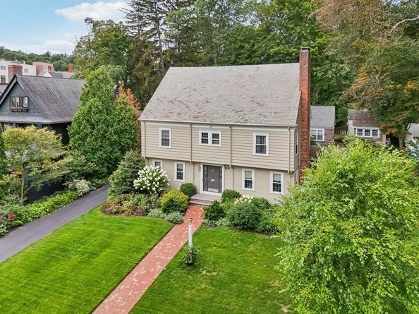 7 Westland St, Worcester MA 01602