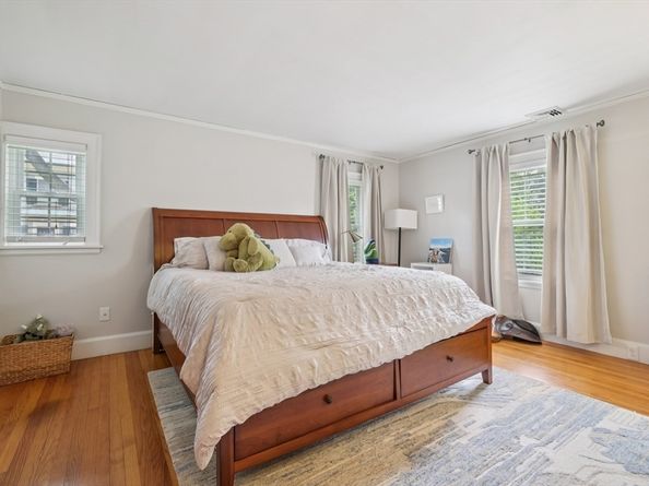 7 Westland St, Worcester MA 01602