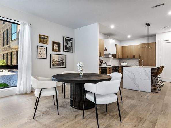 1114 Beacon St. 103, Newton MA 02461