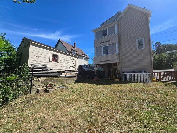 82 Linwood St, Lynn MA 01905