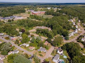 27 Winslow, Leicester MA 01524