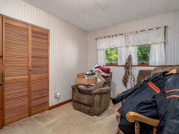 27 Winslow, Leicester MA 01524