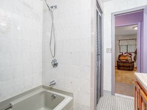 27 Winslow, Leicester MA 01524