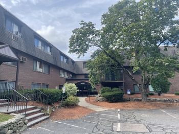 688 Boston Post Rd East