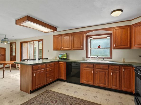 313 Gulf Street, Shrewsbury MA 01545