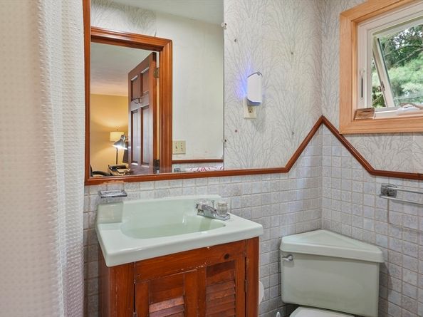 313 Gulf Street, Shrewsbury MA 01545