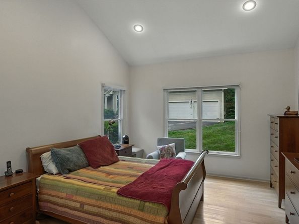 7 Alder Way 7, Bedford MA 01730