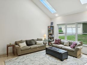 7 Alder Way 7, Bedford MA 01730