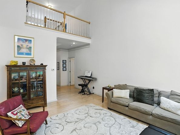 7 Alder Way 7, Bedford MA 01730
