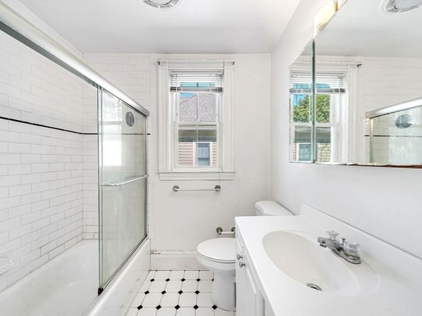 13 Weir St, Newton MA 02466