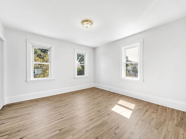 13 Weir St, Newton MA 02466